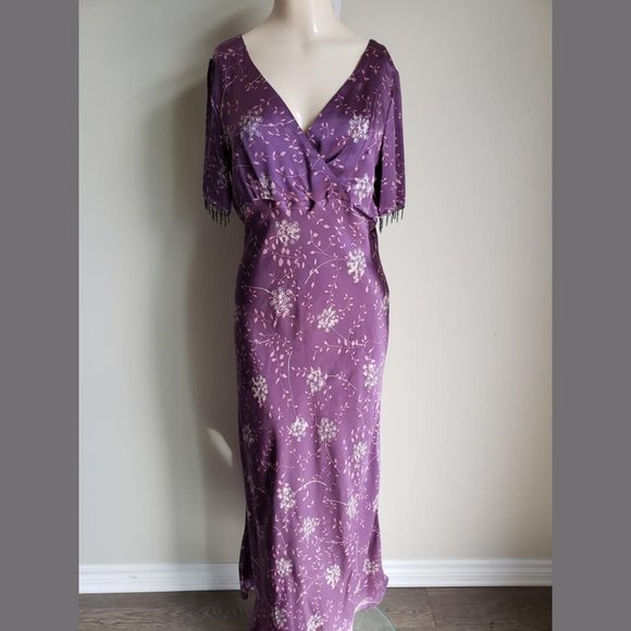 Never worn Vintage 100% Silk Dress - Please read description carefully - Picture 2 of 10